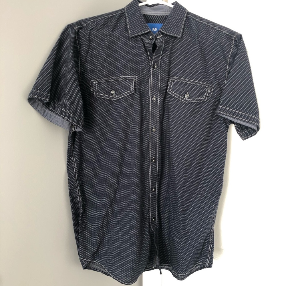 Short sleeved button down shirt (men’s)